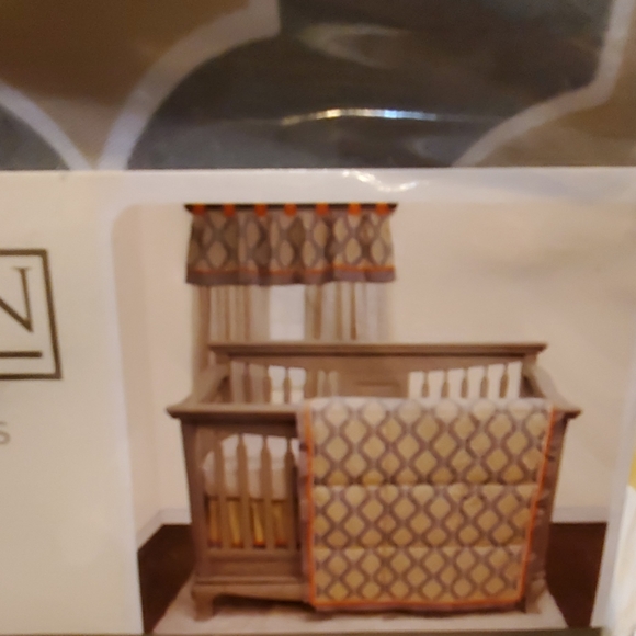 Pair of Lambs & Ivy Lexington Valances - Picture 3 of 3